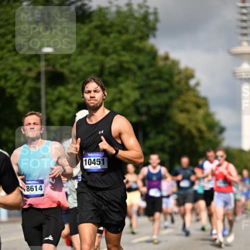 29.06.2025 - hella hamburg halbmarathon Dr. Thomas Lammeyer http://msf.ph/oto/8269065 29.06.2025 09:52:29 Kennedybrücke 1042, 1571, 1600, 2262, 2797, 3547, 4062, 4381, 5003, 6037, 6047, 7310, 7482, 7981, 8002, 8121, 9640, 9643, 10190, 10369, 10451, 10738, 10877, 11106, 11423 meine-sportfotos.de