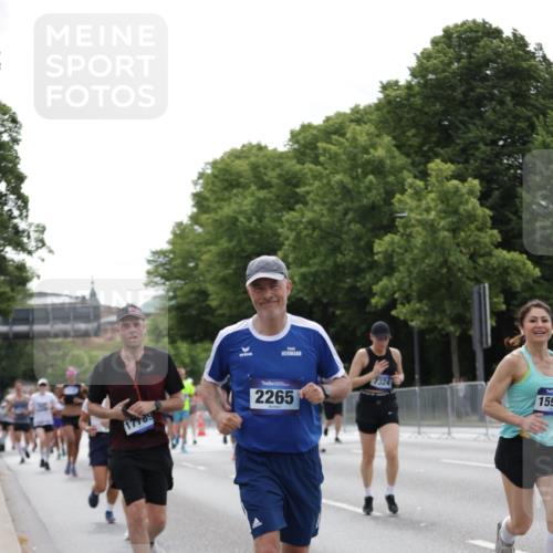 29.06.2025 - hella hamburg halbmarathon Jannik Wohlers http://msf.ph/oto/8269082 29.06.2025 10:33:46 Lombardsbrücke 1672, 1705, 1787, 2265, 2464, 2496, 2526, 2801, 2933, 3145, 3829, 3848, 4807, 4824, 4826, 5561, 5584, 6105, 7324, 7329, 8277, 8349, 8965, 10360, 10800, 11432, 11642, 11668, 12165, 12330, 12896, 13401, 13437, 13485, 14047, 14058, 14854, 14855, 14873, 14919, 15792, 15793, 15845, 15983, 16115, 16578, 17105, 17440, 17650, 17789, 17953, 18044, 19145, 19164 meine-sportfotos.de