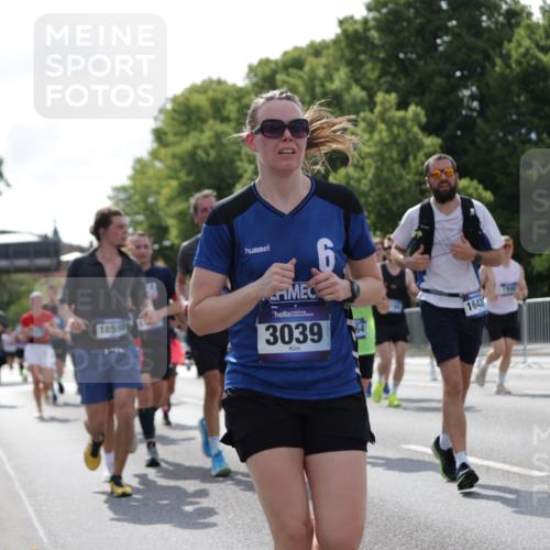 29.06.2025 - hella hamburg halbmarathon Jannik Wohlers http://msf.ph/oto/8269140 29.06.2025 10:01:17 Lombardsbrücke 1184, 1329, 1464, 1653, 1722, 1724, 1729, 1881, 1940, 2167, 2591, 2806, 2957, 3039, 3199, 4322, 4328, 4663, 5547, 5570, 5602, 5603, 6281, 6302, 6921, 8392, 8578, 8822, 8926, 10281, 10301, 10882, 10915, 11043, 11771, 11808, 12734, 12736, 13528, 13796, 14026, 14175, 14176, 14375, 15093, 16063, 16367, 16395, 16424, 16426, 16754, 16909, 17017, 17136, 17140, 17441, 17670, 17810, 18232, 18555, 18716, 18717, 18739, 18899, 18954, 19160 meine-sportfotos.de