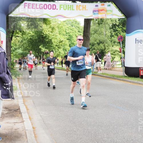 29.06.2025 - hella hamburg halbmarathon MichiJ http://msf.ph/oto/8269271 29.06.2025 10:55:29 Zwischen KM18-KM19 2712, 4492, 6822, 8147, 9128, 14149, 17746, 18042, 19134 meine-sportfotos.de
