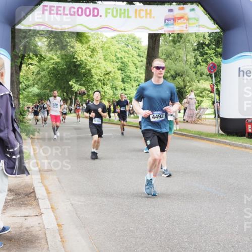29.06.2025 - hella hamburg halbmarathon MichiJ http://msf.ph/oto/8269290 29.06.2025 10:55:29 Zwischen KM18-KM19 2712, 4492, 6822, 8147, 9128, 14149, 17746, 18042, 19134 meine-sportfotos.de
