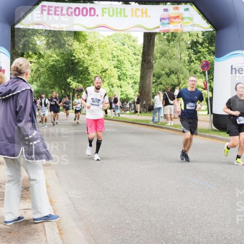 29.06.2025 - hella hamburg halbmarathon MichiJ http://msf.ph/oto/8269478 29.06.2025 10:55:33 Zwischen KM18-KM19 4492, 8632, 9075, 9128, 14149, 14868, 15697, 19134 meine-sportfotos.de