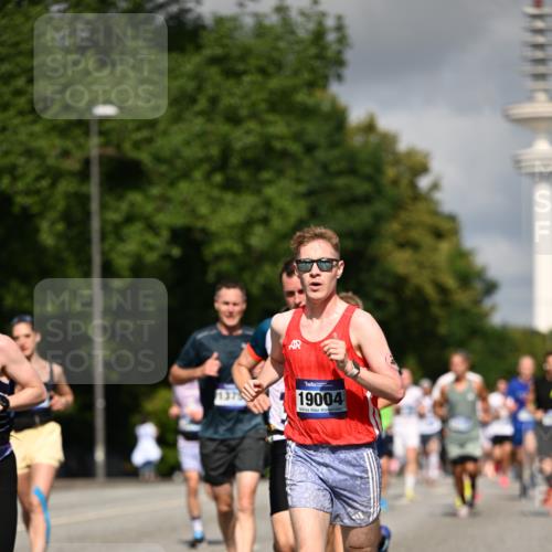 29.06.2025 - hella hamburg halbmarathon Dr. Thomas Lammeyer http://msf.ph/oto/8269629 29.06.2025 09:52:33 Kennedybrücke 1042, 1571, 1600, 2044, 2707, 2797, 2849, 3547, 4062, 5003, 5050, 5124, 6037, 6047, 7109, 7310, 7482, 7981, 8002, 9640, 9643, 10190, 10369, 10451, 10738, 10877, 11106, 11177, 11423 meine-sportfotos.de