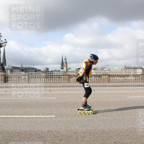 29.06.2025 - hella hamburg halbmarathon Lena Gebhardt http://msf.ph/oto/8269654 29.06.2025 09:04:44 Lombardsbrücke  meine-sportfotos.de