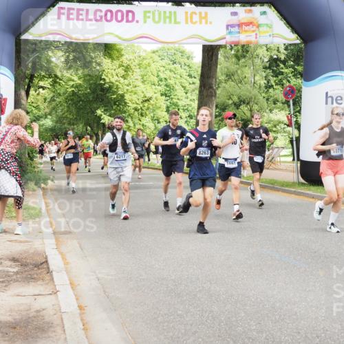 29.06.2025 - hella hamburg halbmarathon MichiJ http://msf.ph/oto/8269734 29.06.2025 10:55:37 Zwischen KM18-KM19 1071, 3154, 4492, 8263, 8632, 9075, 14868, 15697, 18176 meine-sportfotos.de