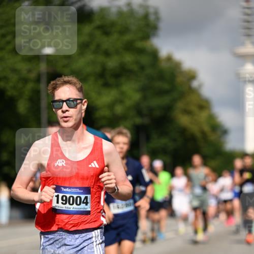 29.06.2025 - hella hamburg halbmarathon Dr. Thomas Lammeyer http://msf.ph/oto/8269845 29.06.2025 09:52:34 Kennedybrücke 1042, 1571, 1600, 2044, 2707, 2797, 2849, 3014, 3547, 5050, 5124, 6037, 6047, 7109, 7310, 7482, 7981, 8002, 9640, 9643, 9686, 10190, 10369, 10451, 10738, 10877, 11106, 11177, 11423 meine-sportfotos.de