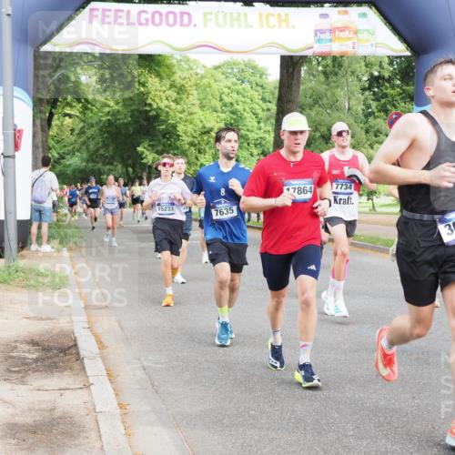 29.06.2025 - hella hamburg halbmarathon MichiJ http://msf.ph/oto/8269922 29.06.2025 10:31:11 Zwischen KM18-KM19 1353, 2233, 3116, 3697, 7448, 7635, 9371, 11907, 14201, 14210, 15233, 15301, 15921, 16626, 17363, 17733, 17864, 17911, 18274, 18449, 18632, 18920, 18987, 19090 meine-sportfotos.de