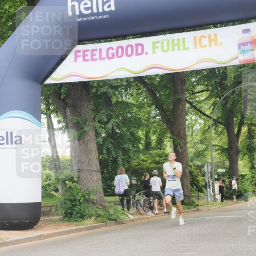 29.06.2025 - hella hamburg halbmarathon KatJ http://msf.ph/oto/8269940 29.06.2025 10:07:55 Zwischen KM18-KM19  meine-sportfotos.de