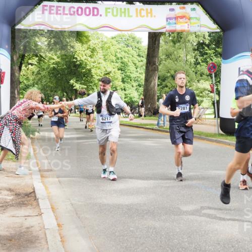 29.06.2025 - hella hamburg halbmarathon MichiJ http://msf.ph/oto/8269972 29.06.2025 10:55:39 Zwischen KM18-KM19 1071, 2281, 3154, 6217, 8263, 8632, 9075, 14868, 15697, 18176 meine-sportfotos.de