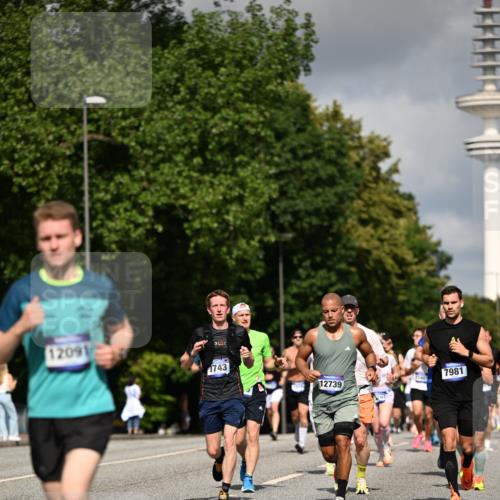 29.06.2025 - hella hamburg halbmarathon Dr. Thomas Lammeyer http://msf.ph/oto/8270034 29.06.2025 09:52:36 Kennedybrücke 1042, 1571, 1600, 2044, 2707, 2797, 2849, 3014, 5050, 5124, 6037, 6047, 6771, 7109, 7310, 7482, 7981, 9640, 9643, 9686, 10369, 10451, 10877, 11106, 11177, 11423 meine-sportfotos.de