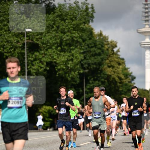 29.06.2025 - hella hamburg halbmarathon Dr. Thomas Lammeyer http://msf.ph/oto/8270047 29.06.2025 09:52:36 Kennedybrücke 1042, 1571, 1600, 2044, 2707, 2797, 2849, 3014, 5050, 5124, 6037, 6047, 6771, 7109, 7310, 7482, 7981, 9640, 9643, 9686, 10369, 10451, 10877, 11106, 11177, 11423 meine-sportfotos.de