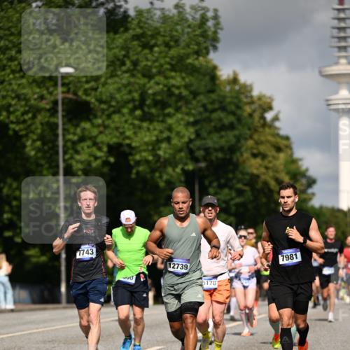 29.06.2025 - hella hamburg halbmarathon Dr. Thomas Lammeyer http://msf.ph/oto/8270097 29.06.2025 09:52:37 Kennedybrücke 1042, 1571, 1600, 2044, 2707, 2797, 2849, 3014, 5050, 5124, 6037, 6047, 6771, 7109, 7310, 7482, 7981, 9640, 9643, 9686, 10369, 10451, 10877, 11106, 11177, 11423 meine-sportfotos.de