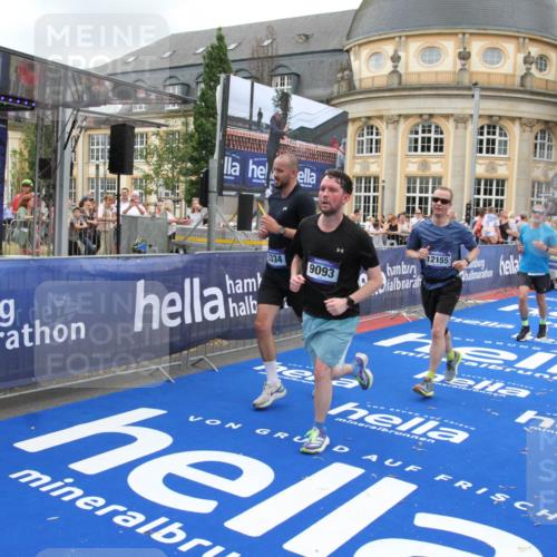 29.06.2025 - hella hamburg halbmarathon Michael Strokosch http://msf.ph/oto/8270169 29.06.2025 10:53:07 Ziel 2208, 3059, 3258, 3334, 4121, 7509, 7864, 8587, 9093, 9537, 12155, 12367, 12519, 12910, 14323, 14791, 18590, 19208 meine-sportfotos.de
