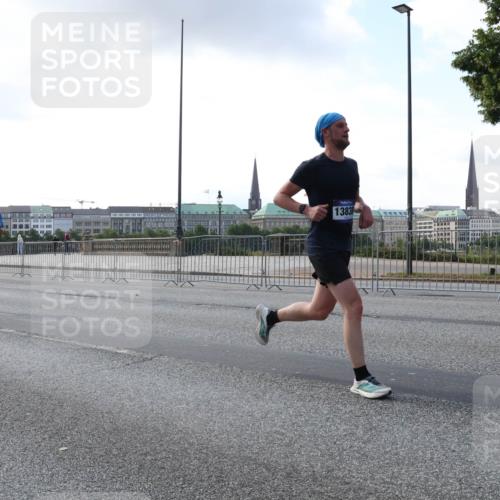 29.06.2025 - hella hamburg halbmarathon Lena Gebhardt http://msf.ph/oto/8270200 29.06.2025 09:44:51 Lombardsbrücke 1827, 16508, 13838, 1065, 1827, 2021, 2879, 3075, 3201, 3845, 3968, 4678, 5269, 5367, 6619, 7349, 8473, 8731, 10106, 10156, 10848, 11169, 11877, 12287, 12337, 12369, 12900, 13779, 13838, 13956, 14164, 14828, 15268, 15576, 15583, 15880, 16118, 16377, 16508, 16736, 17258, 17354, 18567, 18699, 19114 meine-sportfotos.de