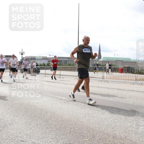 29.06.2025 - hella hamburg halbmarathon Lena Gebhardt http://msf.ph/oto/8270220 29.06.2025 10:19:56 Lombardsbrücke 13322, 16240, 6874, 1110, 1115, 1145, 1154, 1534, 1708, 2064, 2357, 2405, 2441, 2918, 2993, 2995, 3278, 3446, 3678, 4108, 4110, 4170, 4539, 4562, 4570, 4585, 4737, 4739, 4979, 5035, 5123, 5251, 5397, 5449, 5556, 5659, 5849, 5878, 6444, 6796, 6797, 6872, 6874, 6939, 7137, 7248, 7249, 7519, 7744, 7808, 7836, 7917, 8146, 8387, 8427, 8537, 8738, 9196, 10349, 10540, 10550, 10594, 10622, 10701, 11028, 11036 meine-sportfotos.de