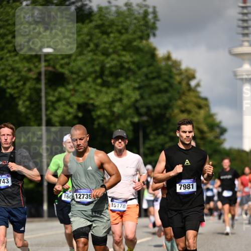 29.06.2025 - hella hamburg halbmarathon Dr. Thomas Lammeyer http://msf.ph/oto/8270279 29.06.2025 09:52:38 Kennedybrücke 1042, 1571, 1600, 2044, 2707, 2797, 2849, 3014, 5050, 5124, 6037, 6047, 6771, 7109, 7310, 7482, 7981, 9640, 9686, 10369, 10451, 10877, 11106, 11177, 11423 meine-sportfotos.de