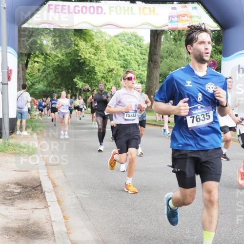 29.06.2025 - hella hamburg halbmarathon MichiJ http://msf.ph/oto/8270301 29.06.2025 10:31:12 Zwischen KM18-KM19 1353, 2233, 3116, 3697, 4229, 7448, 7635, 7734, 9371, 10216, 11907, 12327, 14201, 14210, 15233, 15301, 15921, 16626, 17363, 17733, 17864, 17911, 18274, 18449, 18632, 18920, 18987, 19090 meine-sportfotos.de
