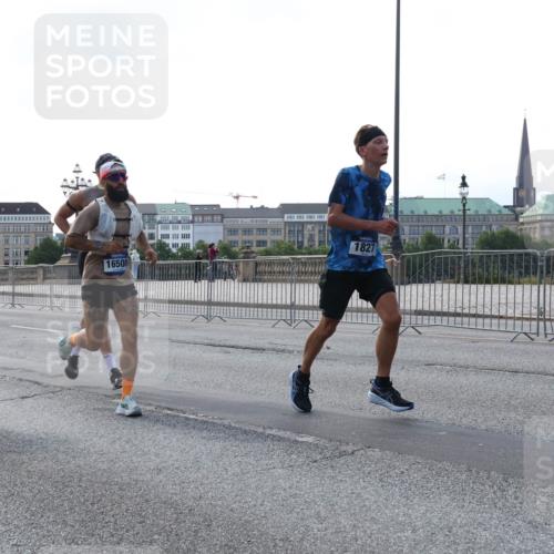 29.06.2025 - hella hamburg halbmarathon Lena Gebhardt http://msf.ph/oto/8270327 29.06.2025 09:44:52 Lombardsbrücke 141, 3201, 1827, 16508, 1065, 1827, 2021, 2879, 3075, 3201, 3845, 3968, 4678, 5269, 5367, 6619, 7349, 8473, 8731, 10106, 10156, 10848, 11169, 11877, 12287, 12337, 12369, 12900, 13779, 13838, 13956, 14164, 14828, 15268, 15576, 15583, 15880, 16118, 16377, 16508, 16713, 16736, 17258, 17354, 17428, 18567, 18699, 19114 meine-sportfotos.de
