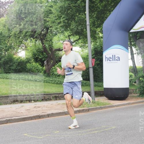 29.06.2025 - hella hamburg halbmarathon KatJ http://msf.ph/oto/8270461 29.06.2025 10:07:57 Zwischen KM18-KM19  meine-sportfotos.de