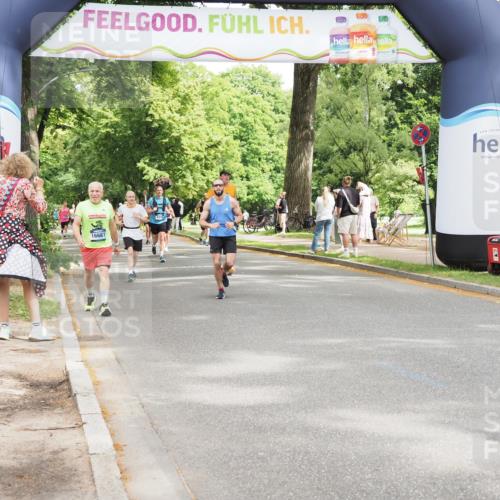 29.06.2025 - hella hamburg halbmarathon MichiJ http://msf.ph/oto/8270462 29.06.2025 10:55:45 Zwischen KM18-KM19 1610, 2281, 3154, 4453, 6026, 6217, 8263, 8563, 15369, 18176 meine-sportfotos.de