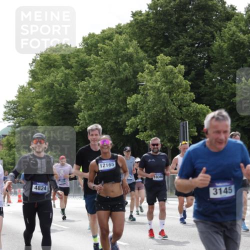 29.06.2025 - hella hamburg halbmarathon Jannik Wohlers http://msf.ph/oto/8270487 29.06.2025 10:33:52 Lombardsbrücke 1672, 2265, 2412, 2464, 2496, 2510, 2511, 2801, 2933, 3145, 3829, 3848, 4824, 4826, 5609, 6105, 6574, 7324, 7329, 8277, 8349, 8965, 10360, 10564, 11432, 11668, 11872, 12165, 12896, 13437, 13485, 13747, 13957, 14047, 14058, 14854, 14855, 14918, 14919, 15793, 15983, 16115, 16578, 16919, 17105, 17230, 17650, 17789, 17953, 18044 meine-sportfotos.de