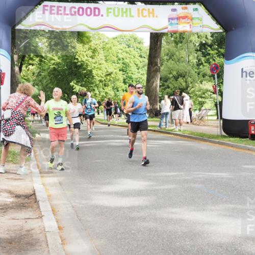 29.06.2025 - hella hamburg halbmarathon MichiJ http://msf.ph/oto/8270629 29.06.2025 10:55:46 Zwischen KM18-KM19 1610, 2281, 4453, 6026, 6217, 8563, 15369, 16687, 18189 meine-sportfotos.de