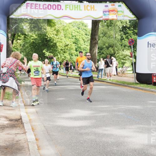 29.06.2025 - hella hamburg halbmarathon MichiJ http://msf.ph/oto/8270653 29.06.2025 10:55:46 Zwischen KM18-KM19 1610, 2281, 4453, 6026, 6217, 8563, 15369, 16687, 18189 meine-sportfotos.de
