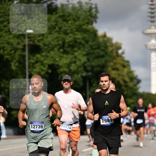 29.06.2025 - hella hamburg halbmarathon Dr. Thomas Lammeyer http://msf.ph/oto/8270755 29.06.2025 09:52:38 Kennedybrücke 1042, 1571, 1600, 2044, 2707, 2797, 2849, 3014, 5050, 5124, 6037, 6047, 6771, 7109, 7310, 7482, 7981, 9640, 9686, 10369, 10451, 10877, 11106, 11177, 11423 meine-sportfotos.de