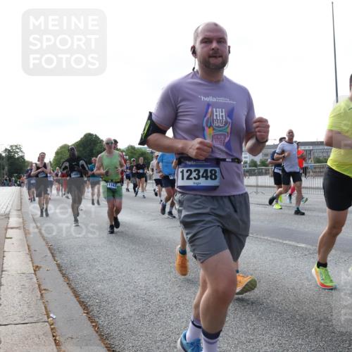 29.06.2025 - hella hamburg halbmarathon Lena Gebhardt http://msf.ph/oto/8270809 29.06.2025 09:57:27 Lombardsbrücke 13761, 14881, 17, 2855, 12348, 1030, 1086, 1193, 1327, 1381, 1422, 1442, 1537, 1657, 1783, 2025, 2119, 2252, 2444, 2488, 2595, 2814, 2839, 2855, 2869, 3048, 3093, 3096, 3103, 3575, 3698, 3791, 3999, 4261, 4299, 4379, 4558, 4726, 4770, 4986, 5008, 5013, 5018, 5021, 5024, 5032, 5319, 5633, 5744, 5820, 5907, 6125, 6374, 6720, 6762, 6795, 6942, 7177, 7221, 7259, 7397, 7594, 7742, 7918, 7930, 7932, 7973, 8112, 8313, 8651, 8813, 8930, 9060, 9316, 10191 meine-sportfotos.de