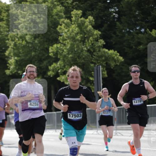 29.06.2025 - hella hamburg halbmarathon Jannik Wohlers http://msf.ph/oto/8270880 29.06.2025 10:01:29 Lombardsbrücke 1184, 1364, 1464, 1729, 1881, 1940, 2806, 2957, 3039, 4286, 4328, 5602, 5603, 5742, 6327, 6438, 6595, 7189, 9230, 9741, 10177, 10882, 11771, 11808, 12564, 12734, 12736, 12781, 14026, 14175, 14176, 14471, 14660, 14677, 16420, 16424, 16426, 16540, 16770, 17017, 17136, 17503, 17670, 17810, 17951, 17952, 18555, 18855, 19159 meine-sportfotos.de
