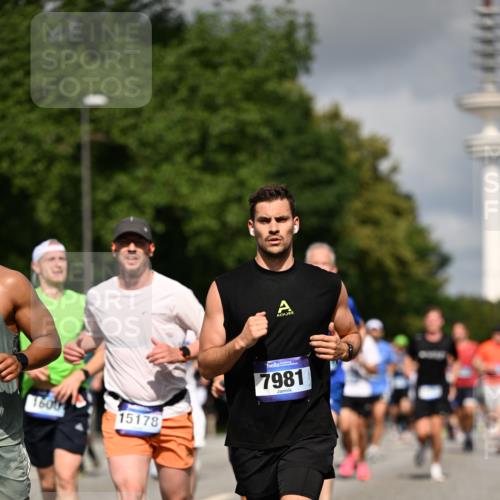 29.06.2025 - hella hamburg halbmarathon Dr. Thomas Lammeyer http://msf.ph/oto/8270882 29.06.2025 09:52:39 Kennedybrücke 1042, 1600, 2044, 2707, 2745, 2797, 2849, 3014, 5050, 5124, 6037, 6047, 6771, 7109, 7310, 7482, 7981, 9640, 9686, 10369, 10451, 10877, 11106, 11177, 11423 meine-sportfotos.de