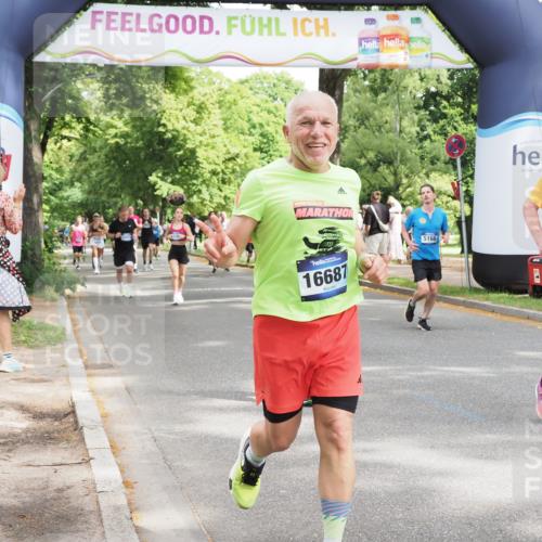 29.06.2025 - hella hamburg halbmarathon MichiJ http://msf.ph/oto/8270928 29.06.2025 10:55:49 Zwischen KM18-KM19 1610, 5166, 6026, 8256, 8563, 15369, 16687, 18189 meine-sportfotos.de