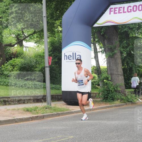 29.06.2025 - hella hamburg halbmarathon KatJ http://msf.ph/oto/8270937 29.06.2025 10:08:08 Zwischen KM18-KM19  meine-sportfotos.de