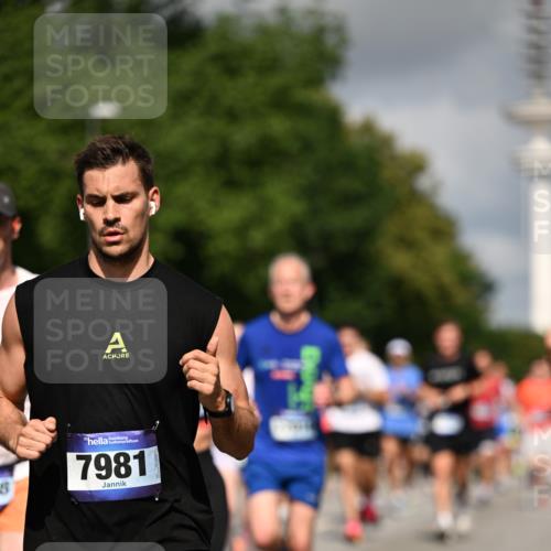 29.06.2025 - hella hamburg halbmarathon Dr. Thomas Lammeyer http://msf.ph/oto/8270942 29.06.2025 09:52:40 Kennedybrücke 1600, 1603, 2044, 2707, 2745, 2797, 2849, 2980, 3014, 5050, 5124, 6037, 6047, 6771, 7109, 7310, 7482, 7981, 9640, 9686, 10369, 10451, 10877, 11106, 11177, 11423 meine-sportfotos.de