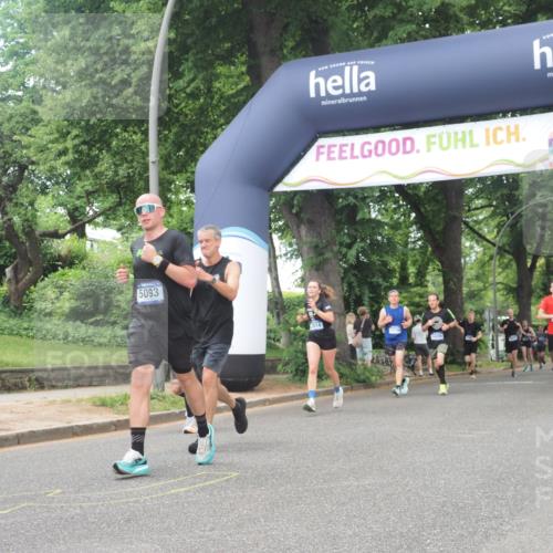 29.06.2025 - hella hamburg halbmarathon KatJ http://msf.ph/oto/8271008 29.06.2025 10:39:46 Zwischen KM18-KM19 2814, 5008, 5020, 5093, 6198, 7383 meine-sportfotos.de