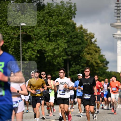 29.06.2025 - hella hamburg halbmarathon Dr. Thomas Lammeyer http://msf.ph/oto/8271134 29.06.2025 09:52:42 Kennedybrücke 1600, 1603, 2044, 2707, 2745, 2797, 2849, 2980, 3014, 5050, 5124, 6037, 6047, 6771, 7109, 7981, 8358, 9640, 9686, 10369, 11106, 11177, 11423 meine-sportfotos.de