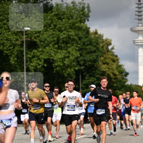 29.06.2025 - hella hamburg halbmarathon Dr. Thomas Lammeyer http://msf.ph/oto/8271159 29.06.2025 09:52:42 Kennedybrücke 1600, 1603, 2044, 2707, 2745, 2797, 2849, 2980, 3014, 5050, 5124, 6037, 6047, 6771, 7109, 7981, 8358, 9640, 9686, 10369, 11106, 11177, 11423 meine-sportfotos.de
