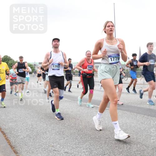 29.06.2025 - hella hamburg halbmarathon Lena Gebhardt http://msf.ph/oto/8271203 29.06.2025 10:54:22 Lombardsbrücke 15791, 11493, 1263, 1611, 6987, 3465, 1779, 16628, 1, 01, 1017, 1263, 1744, 1762, 1779, 1789, 1822, 1949, 2244, 2372, 2532, 2586, 2600, 2761, 2854, 3079, 3187, 3188, 3249, 3364, 3465, 3467, 3557, 3761, 3795, 3857, 4323, 4685, 4720, 4838, 4971, 5157, 5185, 5216, 5309, 5514, 5804, 5817, 5898, 5933, 5964, 5993, 6023, 6192, 6279, 6468, 6583, 6987, 6988, 7498, 7670, 7874, 7946, 7986, 8801, 8803, 8867, 8924, 9130, 9138, 9203, 9503, 10207, 11354, 11390, 11567, 11569, 11785, 12930 meine-sportfotos.de