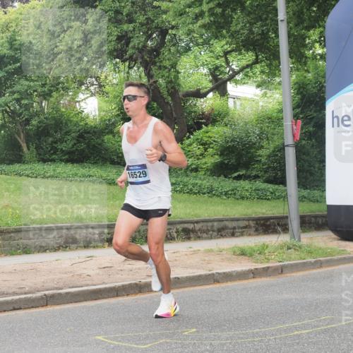 29.06.2025 - hella hamburg halbmarathon KatJ http://msf.ph/oto/8271250 29.06.2025 10:08:09 Zwischen KM18-KM19  meine-sportfotos.de
