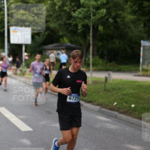 29.06.2025 - hella hamburg halbmarathon Yannick Fuchs http://msf.ph/oto/8271361 29.06.2025 10:37:00 20KM 1209, 1312, 1700, 2233, 3523, 4235, 4823, 5436, 6721, 6770, 7035, 7448, 7693, 7734, 7765, 7865, 9833, 10216, 10469, 11907, 12098, 13446, 13483, 13709, 13725, 14811, 14813, 15095, 15175, 15270, 15297, 15301, 16295, 16333, 16507, 16626, 16660, 16677, 17000, 17016, 17177, 17363, 17864, 18330, 18559, 18632, 18680, 18920 meine-sportfotos.de