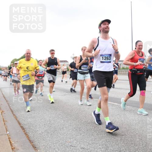 29.06.2025 - hella hamburg halbmarathon Lena Gebhardt http://msf.ph/oto/8271366 29.06.2025 10:54:23 Lombardsbrücke 15791, 6987, 11493, 1613, 14172, 6988, 1263, 2465, 184, 346, 1809, 1017, 1263, 1744, 1762, 1779, 1789, 1822, 1949, 2244, 2372, 2532, 2586, 2600, 2761, 2854, 3079, 3187, 3188, 3249, 3364, 3465, 3467, 3557, 3761, 3795, 3857, 4323, 4685, 4720, 4838, 4971, 5157, 5185, 5216, 5309, 5514, 5804, 5817, 5898, 5933, 5993, 6023, 6192, 6279, 6468, 6583, 6987, 6988, 7498, 7670, 7874, 7946, 7986, 8801, 8803, 8867, 9130, 9138, 9203, 10207, 11033, 11354, 11567, 11569, 11785, 12930, 13272 meine-sportfotos.de