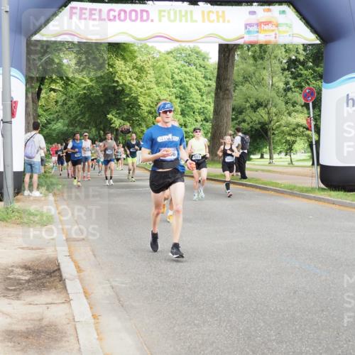 29.06.2025 - hella hamburg halbmarathon MichiJ http://msf.ph/oto/8271398 29.06.2025 10:31:17 Zwischen KM18-KM19 1353, 2653, 4229, 4235, 5506, 7448, 7635, 7734, 7765, 9364, 10216, 11177, 11907, 12327, 15233, 16333, 17733, 17864, 17911, 18274, 18449, 18659 meine-sportfotos.de