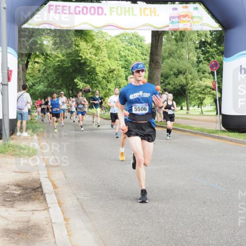 29.06.2025 - hella hamburg halbmarathon MichiJ http://msf.ph/oto/8271457 29.06.2025 10:31:18 Zwischen KM18-KM19 1353, 2653, 4229, 4235, 5011, 5506, 7448, 7635, 7734, 7765, 9364, 10216, 11177, 11907, 12327, 16333, 17733, 17911, 18449, 18659 meine-sportfotos.de
