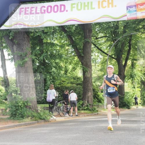 29.06.2025 - hella hamburg halbmarathon KatJ http://msf.ph/oto/8271468 29.06.2025 10:08:22 Zwischen KM18-KM19 4116 meine-sportfotos.de
