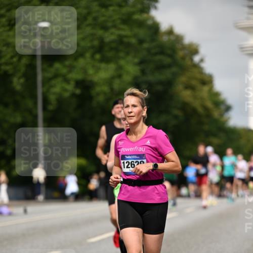 29.06.2025 - hella hamburg halbmarathon Dr. Thomas Lammeyer http://msf.ph/oto/8271528 29.06.2025 10:15:11 Kennedybrücke 1531, 1866, 4287, 5379, 5440, 8171, 8807, 8810, 9169, 10196, 10372, 11149, 11321 meine-sportfotos.de
