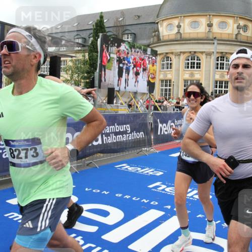 29.06.2025 - hella hamburg halbmarathon Michael Strokosch http://msf.ph/oto/8271549 29.06.2025 10:53:19 Ziel 1683, 2074, 4065, 7312, 7383, 8273, 8361, 9142, 11844, 12875, 15179, 15681, 16929, 16986, 18901 meine-sportfotos.de