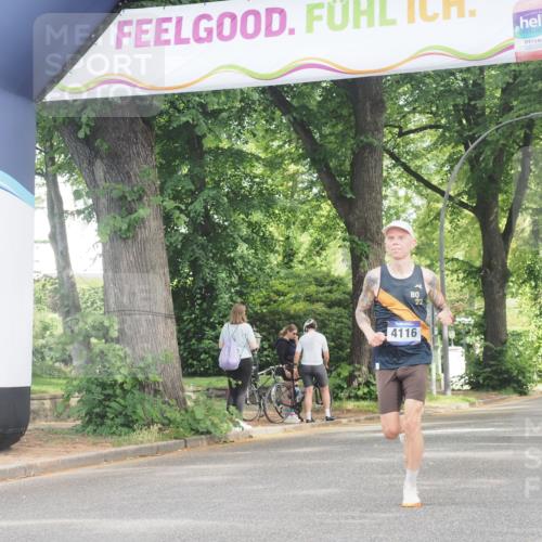 29.06.2025 - hella hamburg halbmarathon KatJ http://msf.ph/oto/8271569 29.06.2025 10:08:22 Zwischen KM18-KM19 4116 meine-sportfotos.de