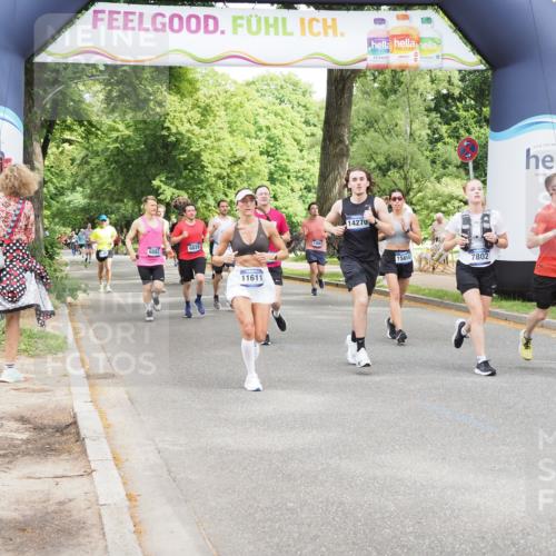 29.06.2025 - hella hamburg halbmarathon MichiJ http://msf.ph/oto/8271646 29.06.2025 10:55:55 Zwischen KM18-KM19 1406, 4663, 5166, 6083, 7802, 8256, 9845, 11582, 11611, 13285, 14270, 15858, 18910 meine-sportfotos.de