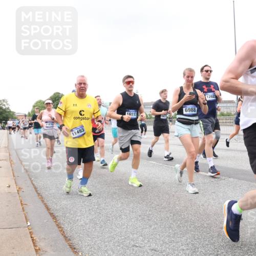 29.06.2025 - hella hamburg halbmarathon Lena Gebhardt http://msf.ph/oto/8271658 29.06.2025 10:54:23 Lombardsbrücke 15791, 11830, 11493, 12923, 6988, 16117, 1417, 26, 1017, 1263, 1744, 1762, 1779, 1789, 1822, 1949, 2244, 2372, 2532, 2586, 2600, 2761, 2854, 3079, 3187, 3188, 3249, 3364, 3465, 3467, 3557, 3761, 3795, 3857, 4323, 4685, 4720, 4838, 4971, 5157, 5185, 5216, 5309, 5514, 5804, 5817, 5898, 5933, 5993, 6023, 6192, 6279, 6468, 6583, 6987, 6988, 7498, 7670, 7874, 7946, 7986, 8801, 8803, 8867, 9130, 9138, 9203, 10207, 11033, 11354, 11567, 11569, 11785, 12930, 13272 meine-sportfotos.de