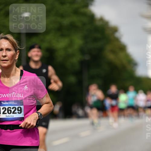 29.06.2025 - hella hamburg halbmarathon Dr. Thomas Lammeyer http://msf.ph/oto/8271696 29.06.2025 10:15:13 Kennedybrücke 1531, 1866, 1992, 4287, 5379, 5440, 5990, 5991, 8171, 8807, 8810, 9169, 9191, 10196, 10372, 11321 meine-sportfotos.de